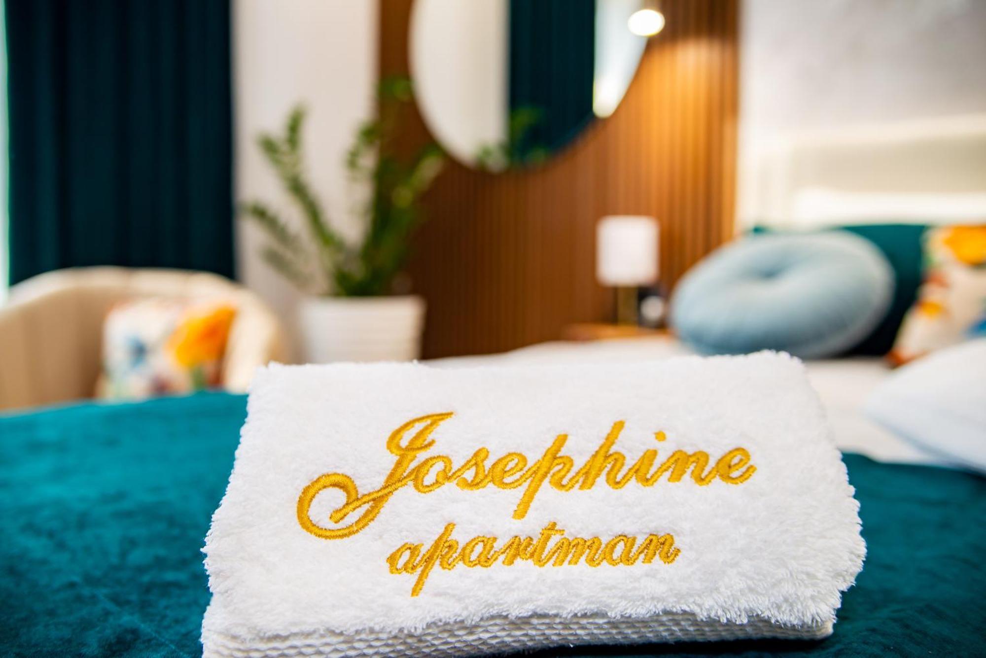 Josephine Apartment ซูโบติกา ภายนอก รูปภาพ